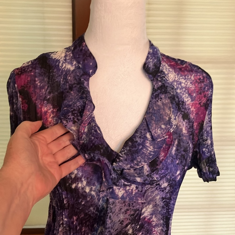 Ruffled top - Picture 3 of 6